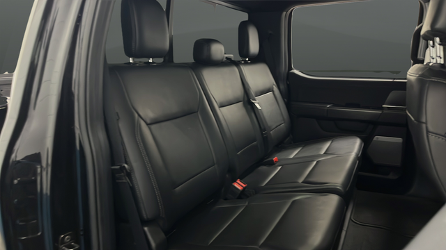 Used 2024 Agate Black Metallic Ford XLT image 24
