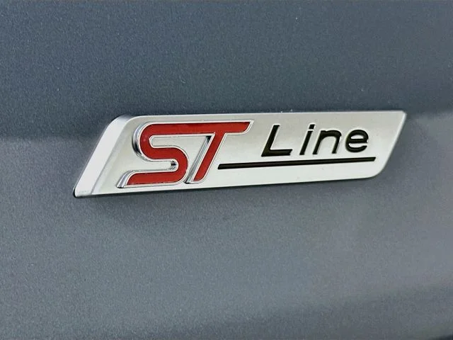 New 2027 Blue Ford ST-Line image 25