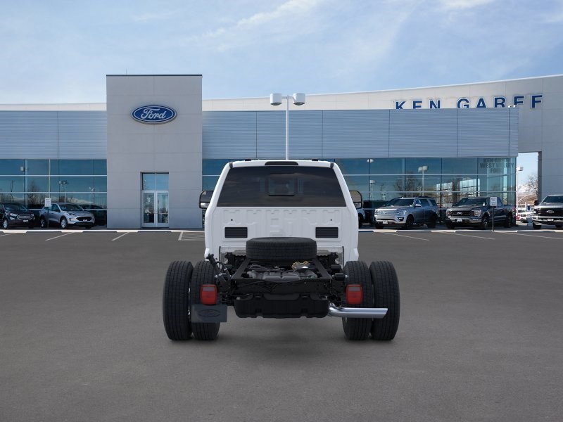 New 2026 Oxford White Ford XL image 5