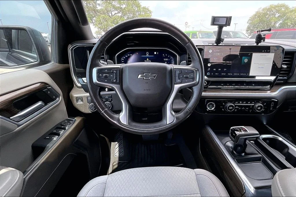 Used 2022 Gray Chevrolet RST image 8