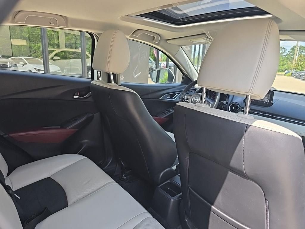 Used 2018  Mazda Grand Touring image 30