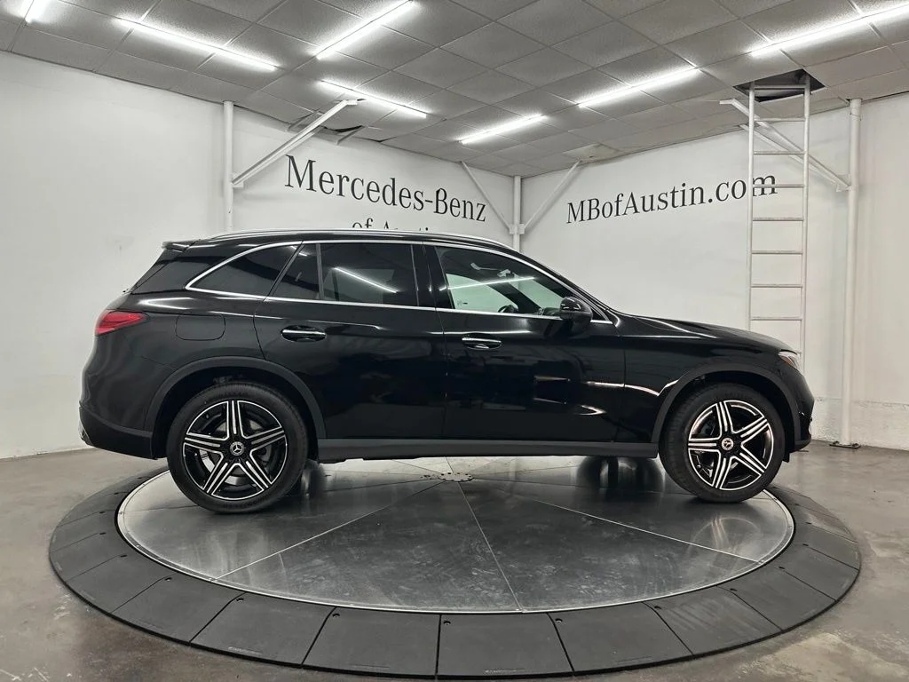 New 2026 Black Mercedes-Benz GLC 300 image 8
