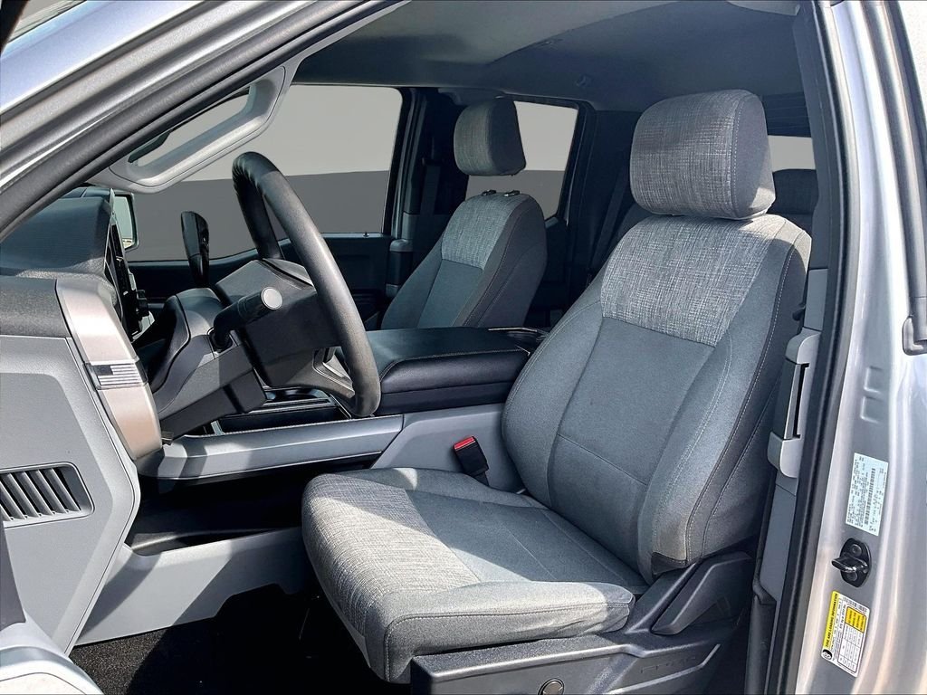 Used 2023 Silver Ford XLT image 26