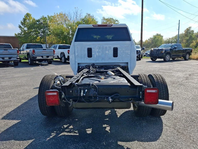 New 2026 Summit White GMC Pro image 5