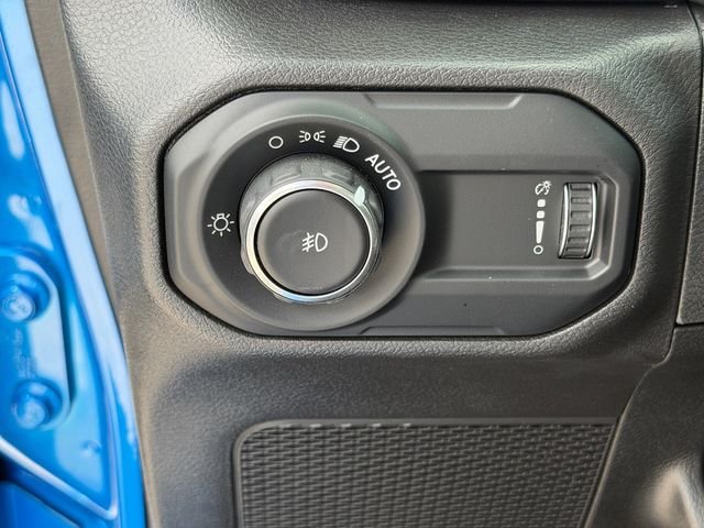 Used 2023 Blue Jeep Sport image 26