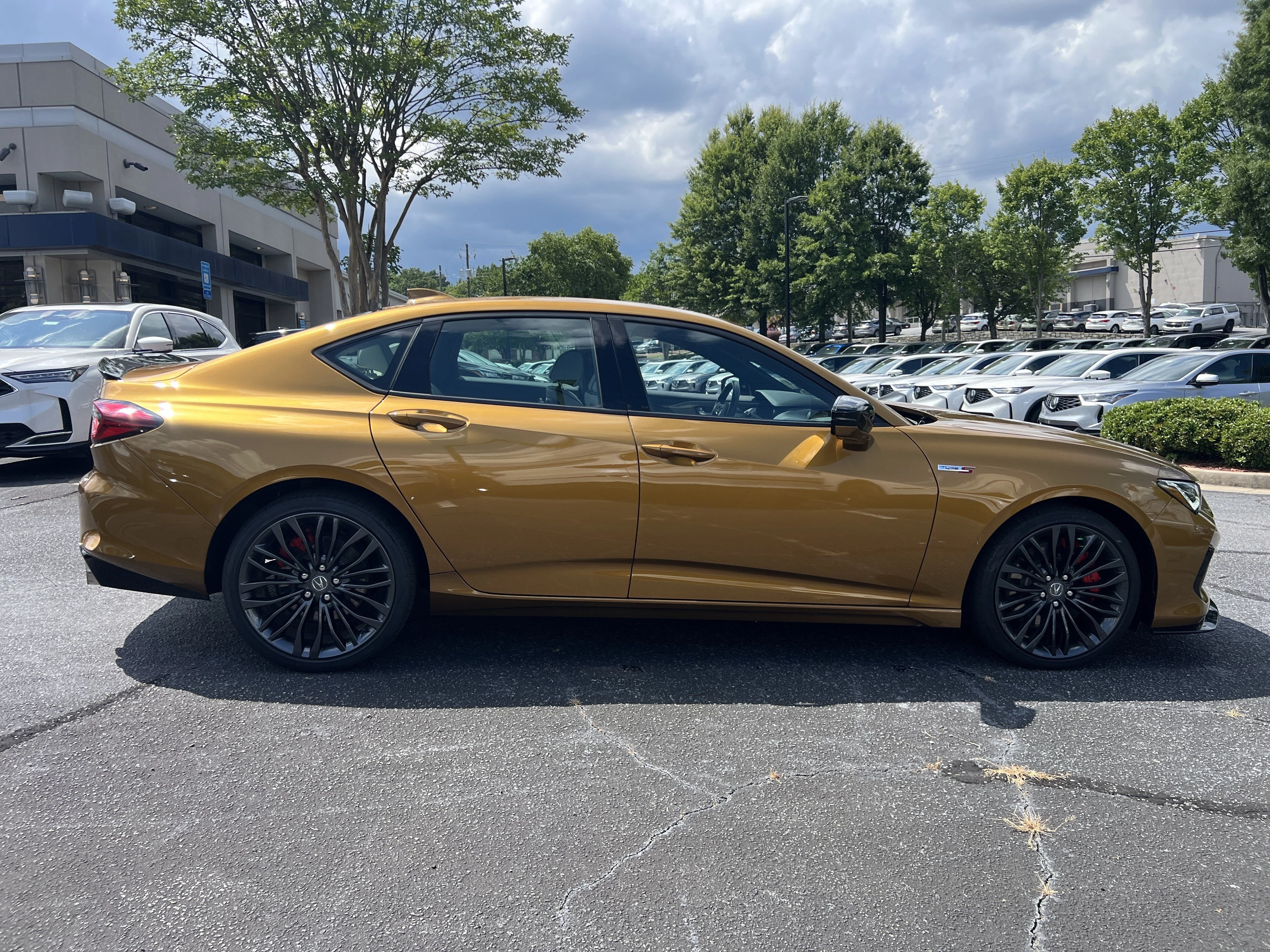 Certified Used 2022 Tiger Eye Pearl Acura TYPE S image 6