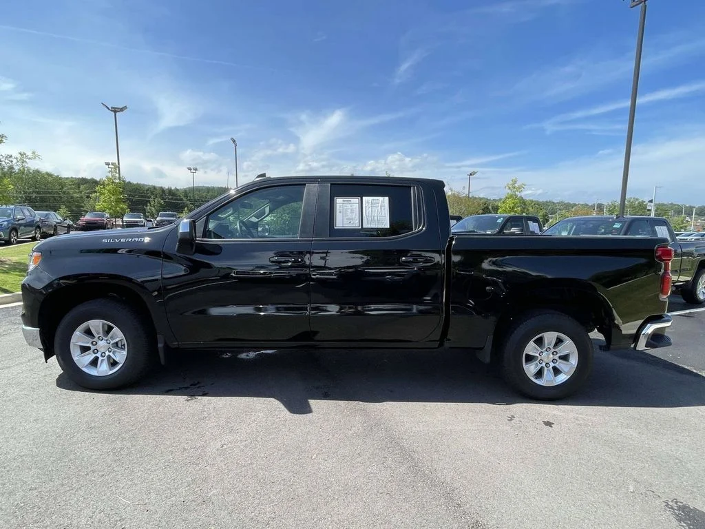 Used 2026 Black Chevrolet LT image 5