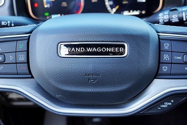 New 2026 Bright White Clear-Coat Exterior Paint Jeep Limited Altitude image 41