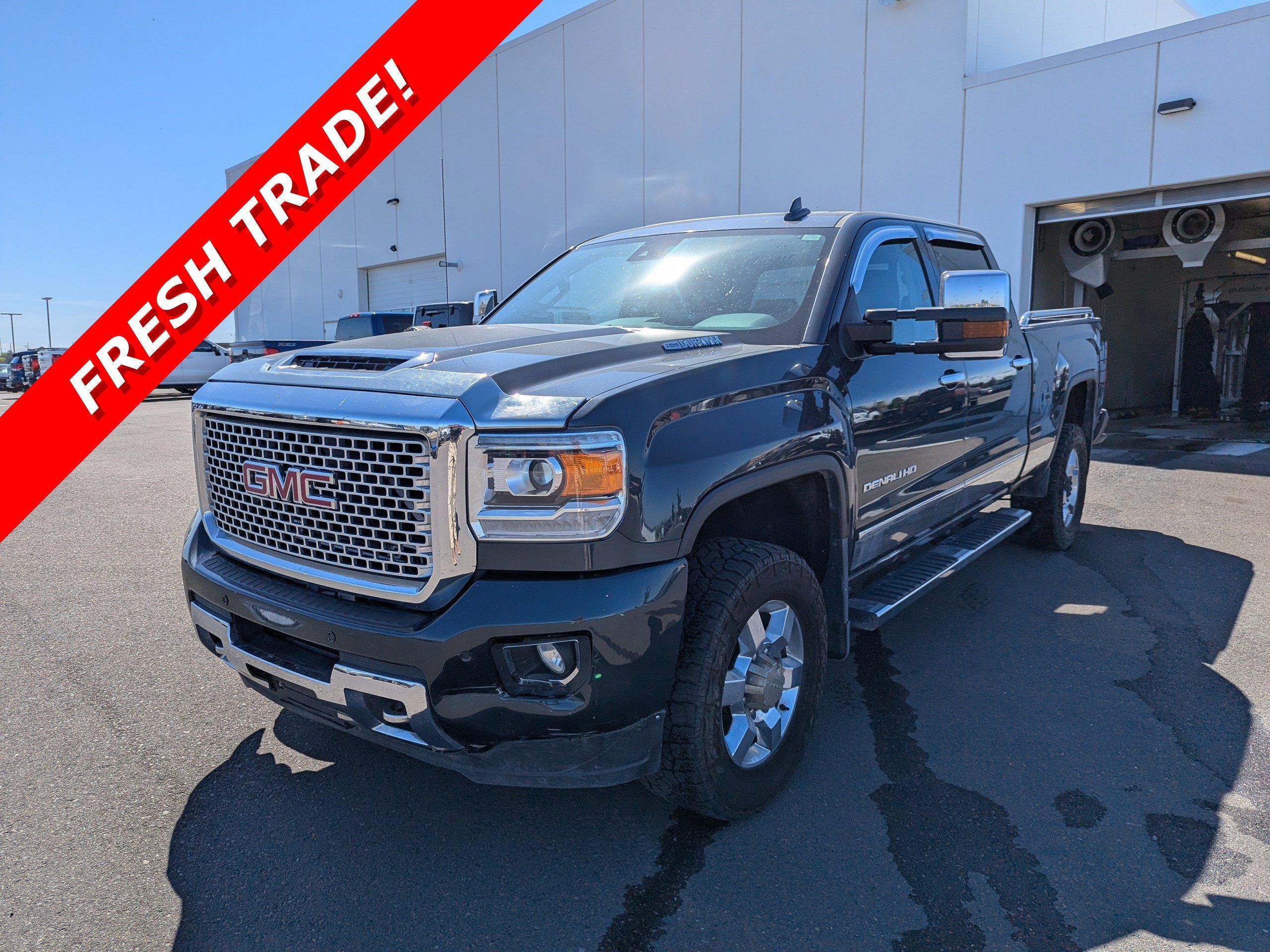 2017 GMC Sierra 4WD Crew Cab Standard Box Denali's photo