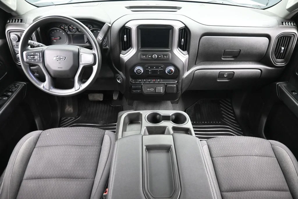 Used 2023 White Chevrolet Custom image 14