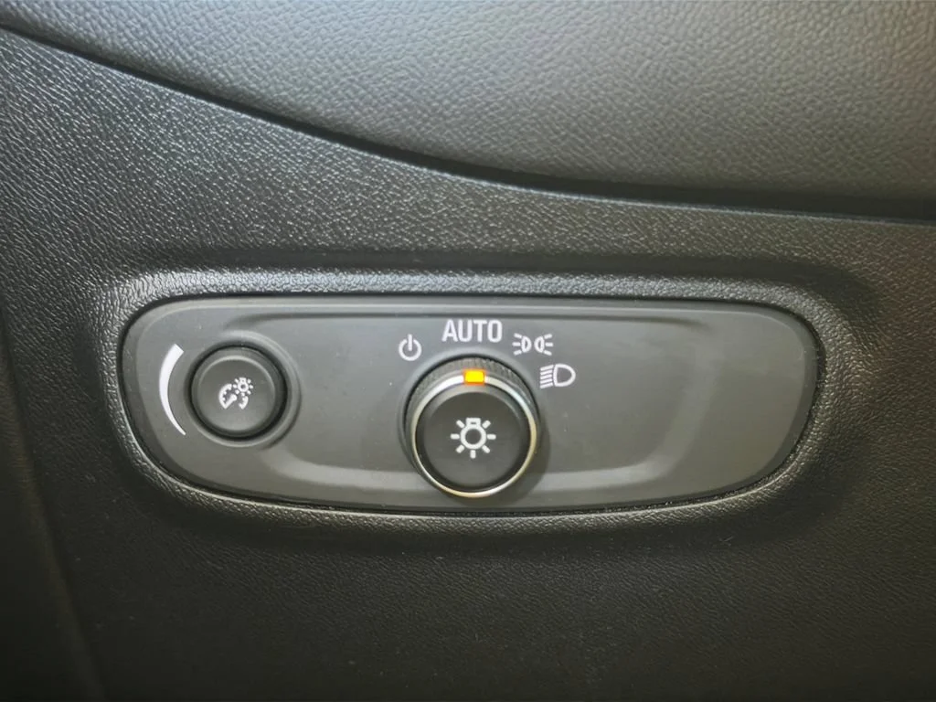 Used 2018 STORM BLUE METALLIC Chevrolet LS image 20