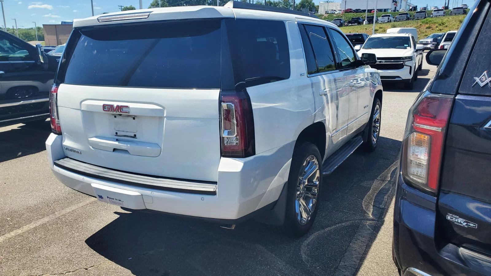 Used 2017 SUMMIT WHITE GMC SLT image 9