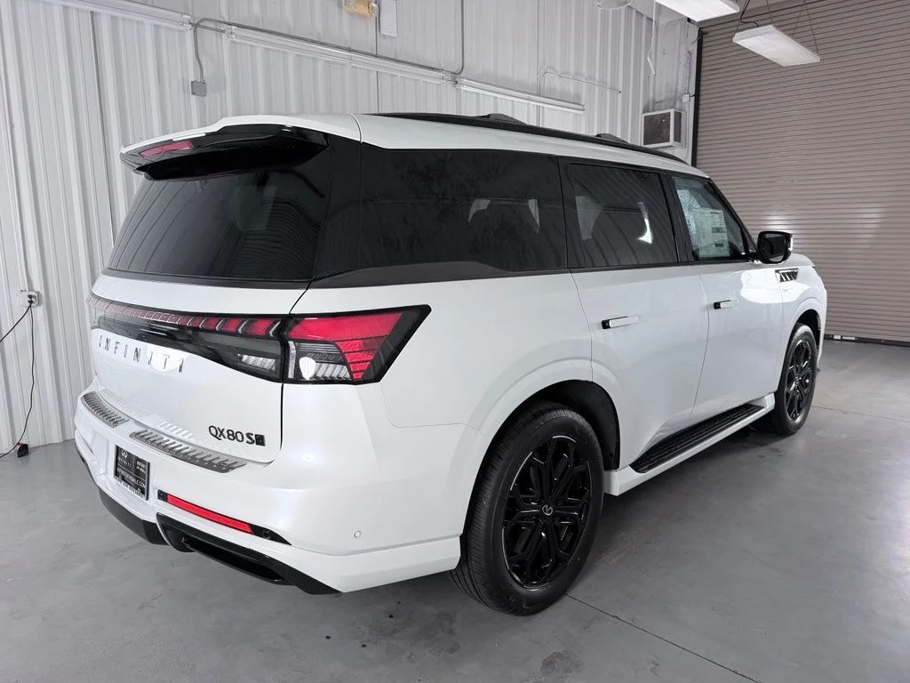 New 2027 RADIANT WHITE INFINITI Sport 4WD image 6