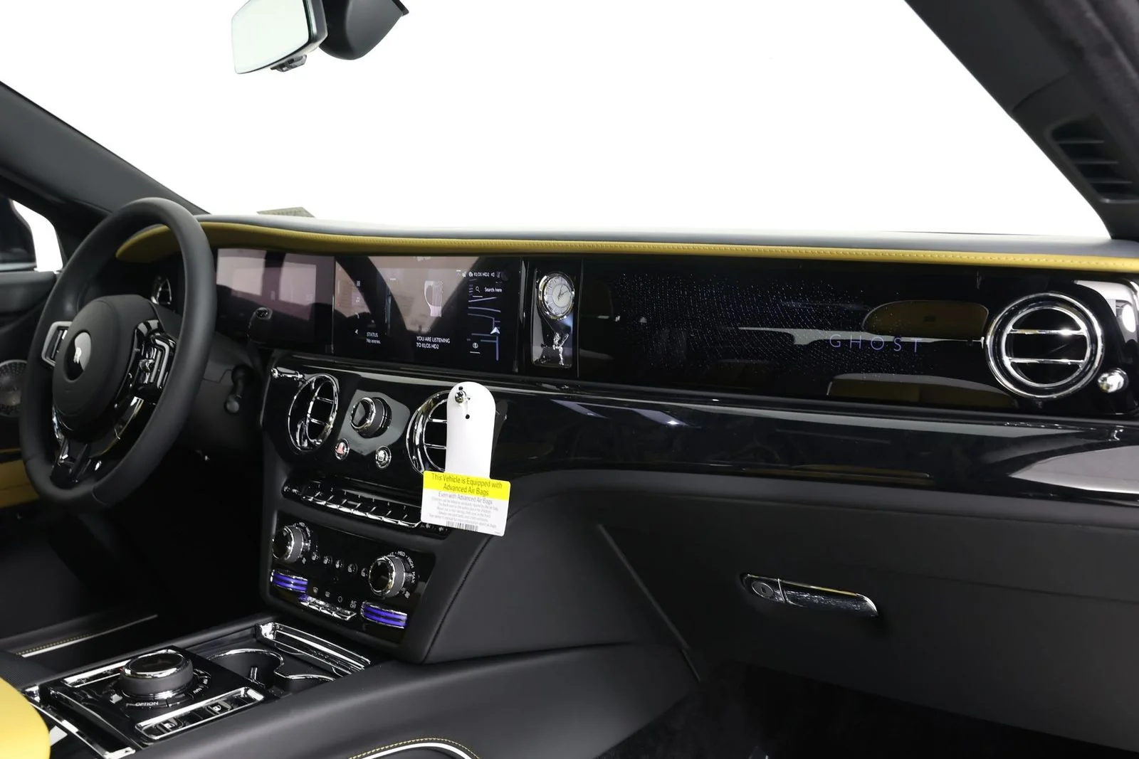 New 2026 Black Diamond Rolls-Royce  image 25