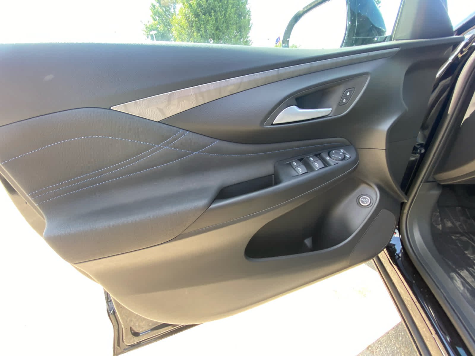 2026 Buick Envista Sport Touring - Photo 6