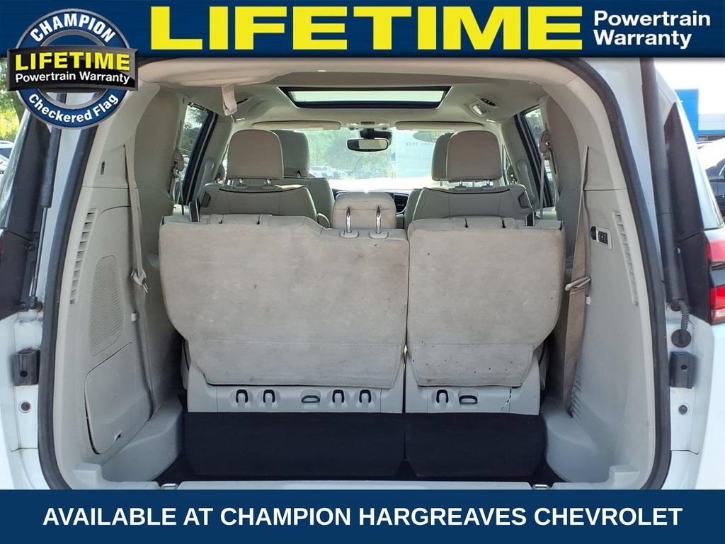 Used 2021 White Chrysler Limited AWD image 13