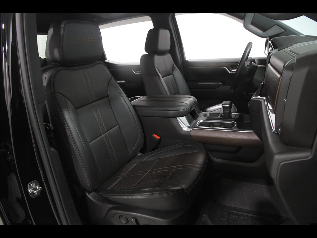 Used 2023 BLACK Chevrolet High Country image 18