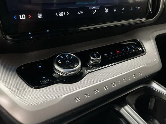 New 2027 Agate Black Metallic Ford Active image 21