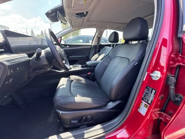 Certified Used 2025 Red Kia EX image 8