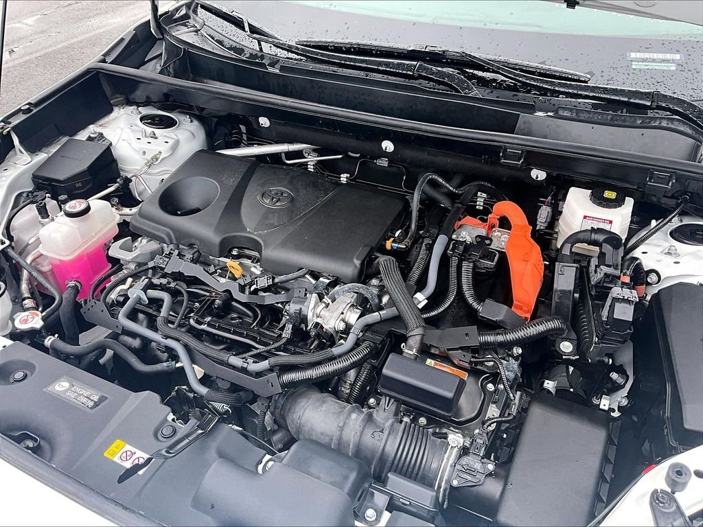 Used 2024 White Toyota LE image 35