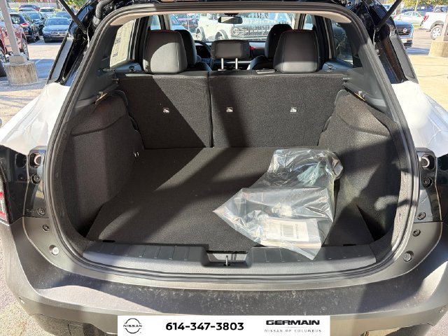 New 2027 Aspen White TriCoat / Super Black Two-tone Nissan Rock Creek® image 13