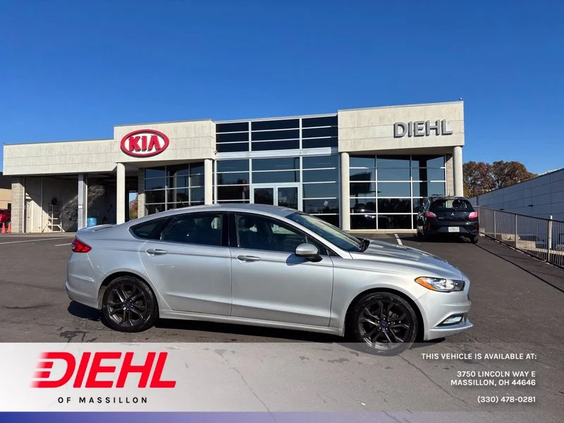 Used 2018 Silver Ford SE image 1