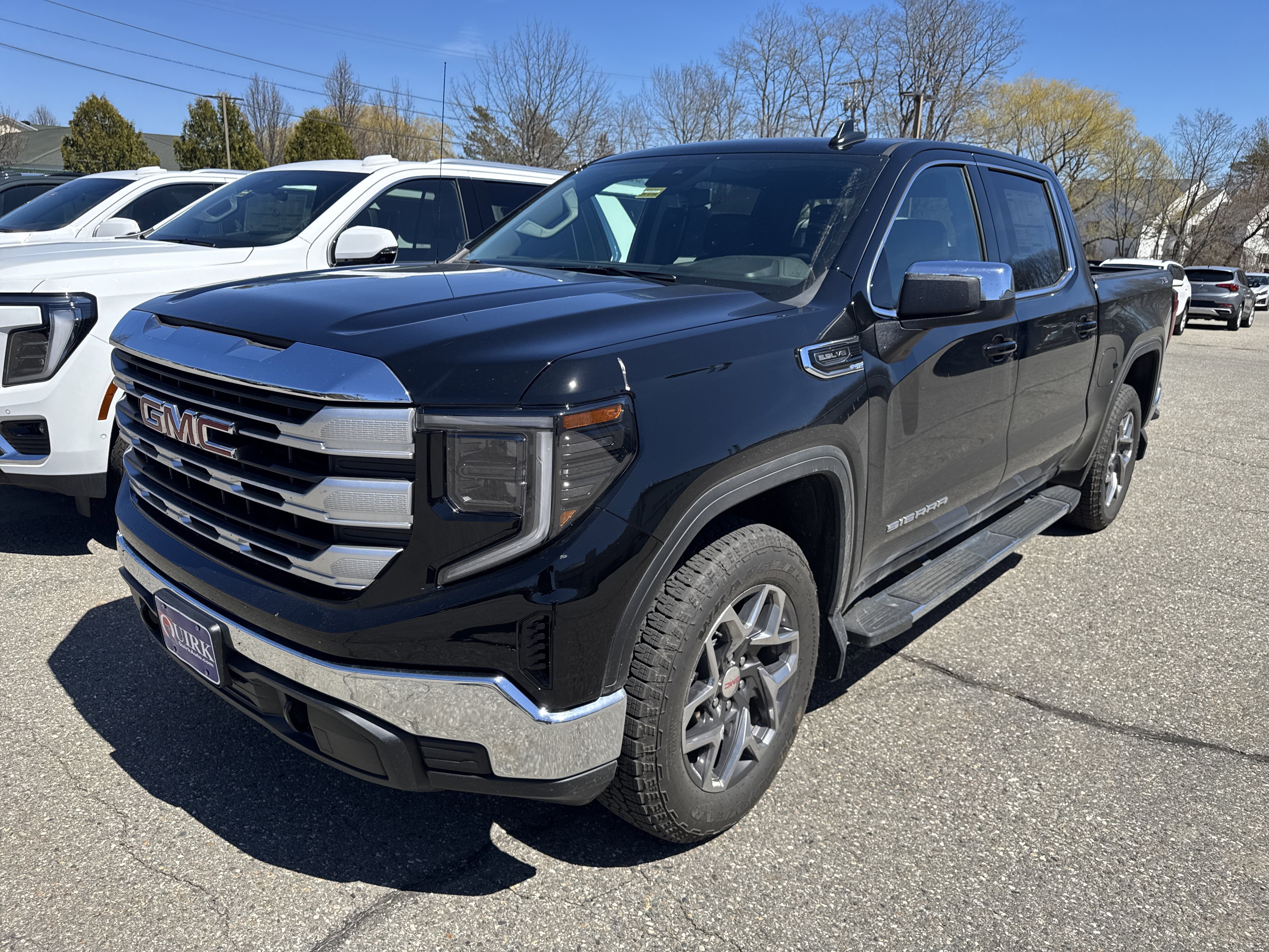 New 2026 Onyx Black GMC SLE image 1