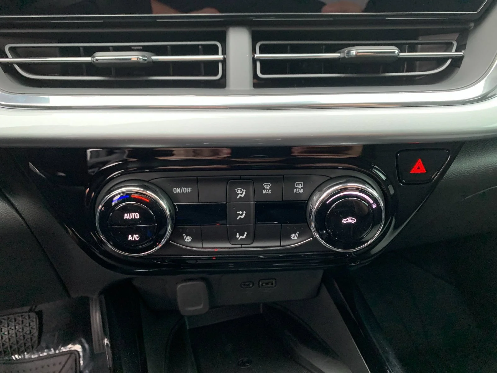 2026 Chevrolet Trax LT - Photo 22