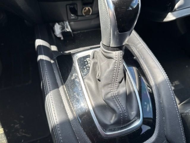 Used 2017 Gray Nissan SL image 23