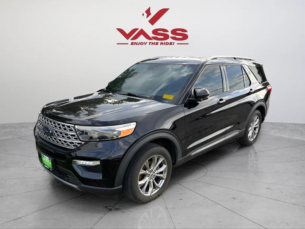 Used 2020 Black Metallic Ford Limited image 1