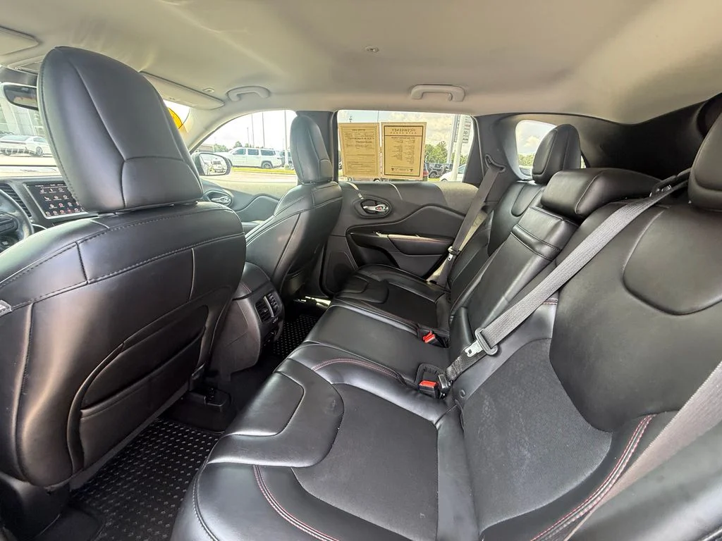Used 2019 Gray Jeep Trailhawk image 22
