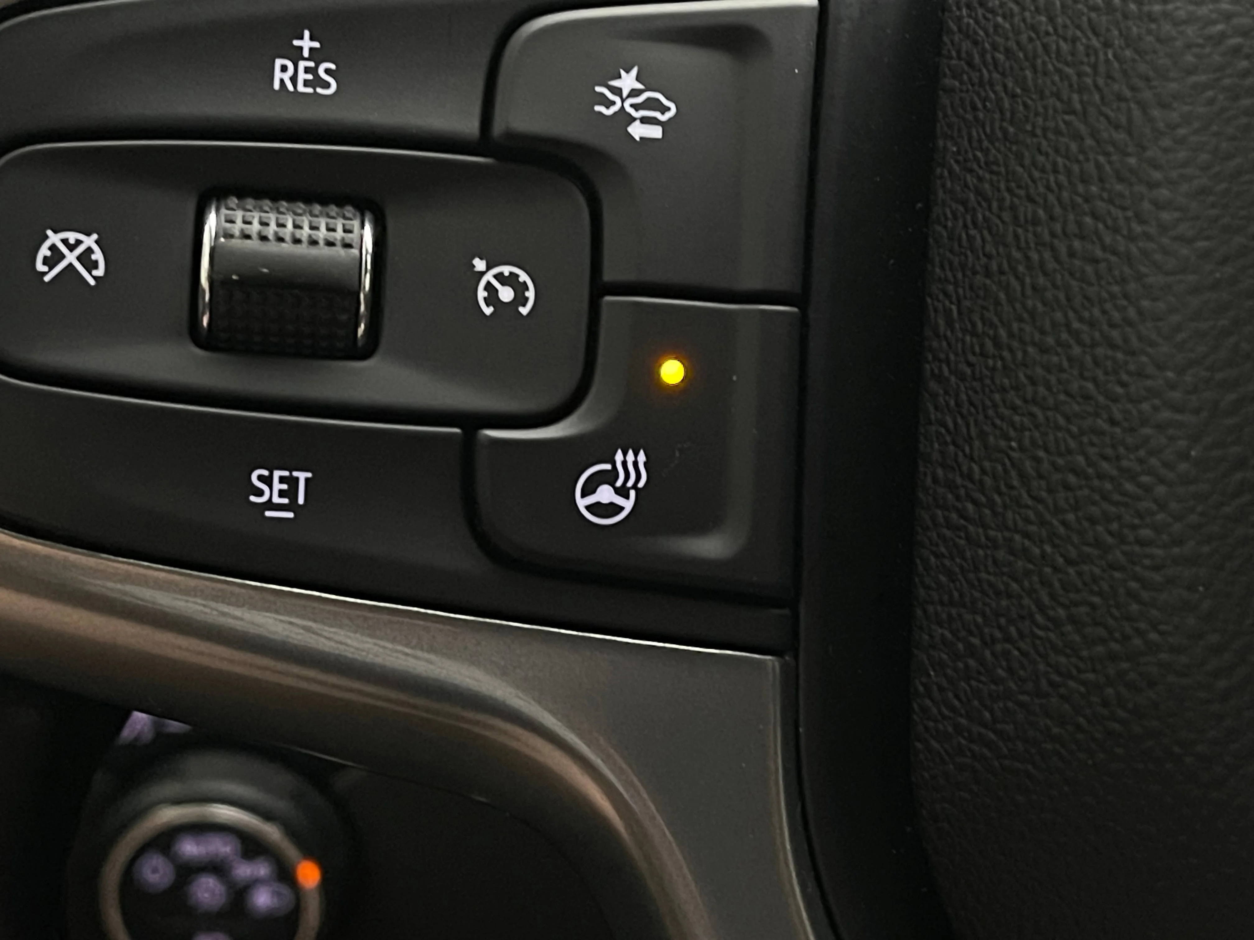 Used 2024 Summit White Chevrolet RST image 20