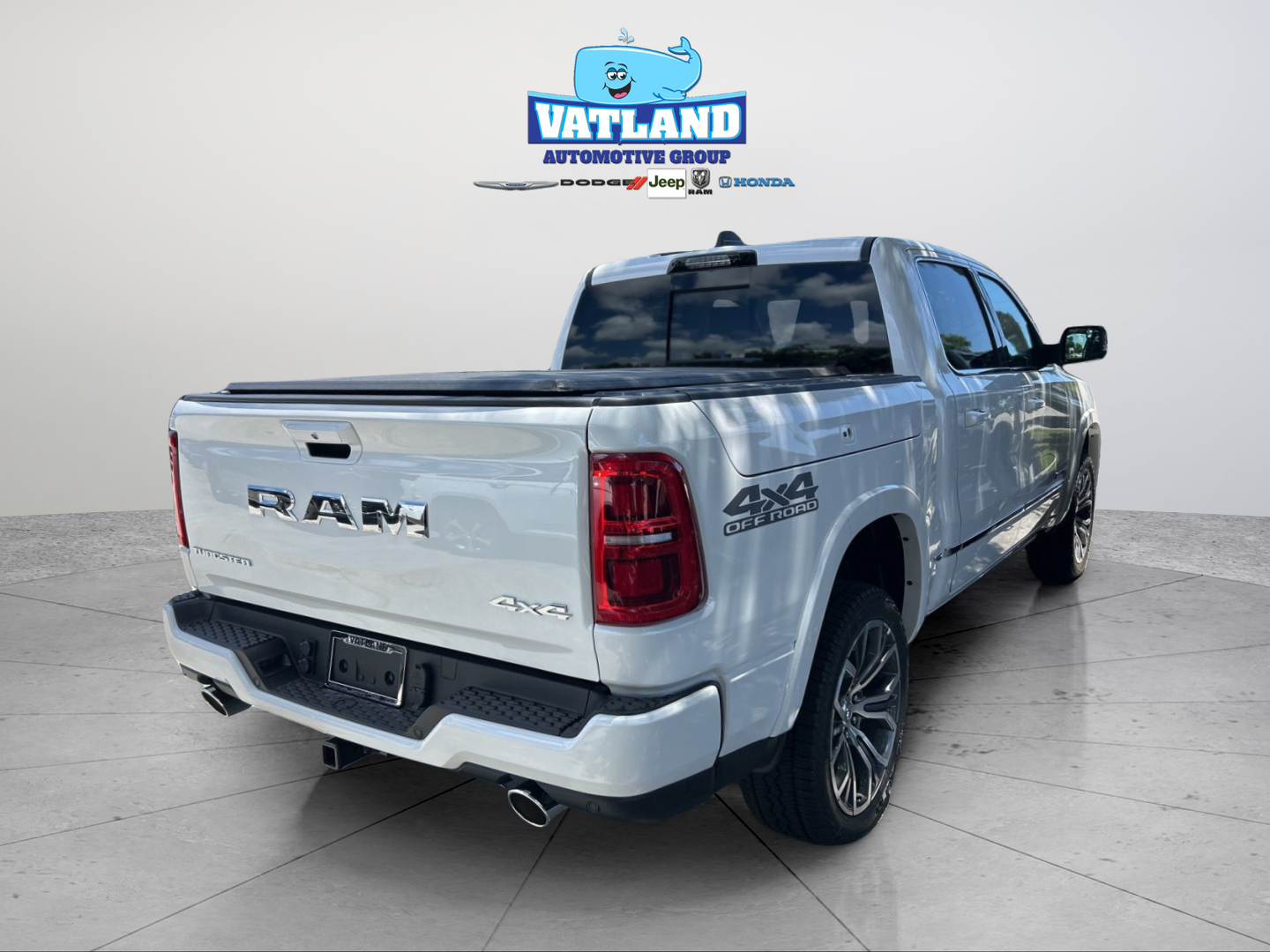 New 2026 Ivory White Tri-Coat Pearl-Coat Exterior Paint RAM Tungsten image 5