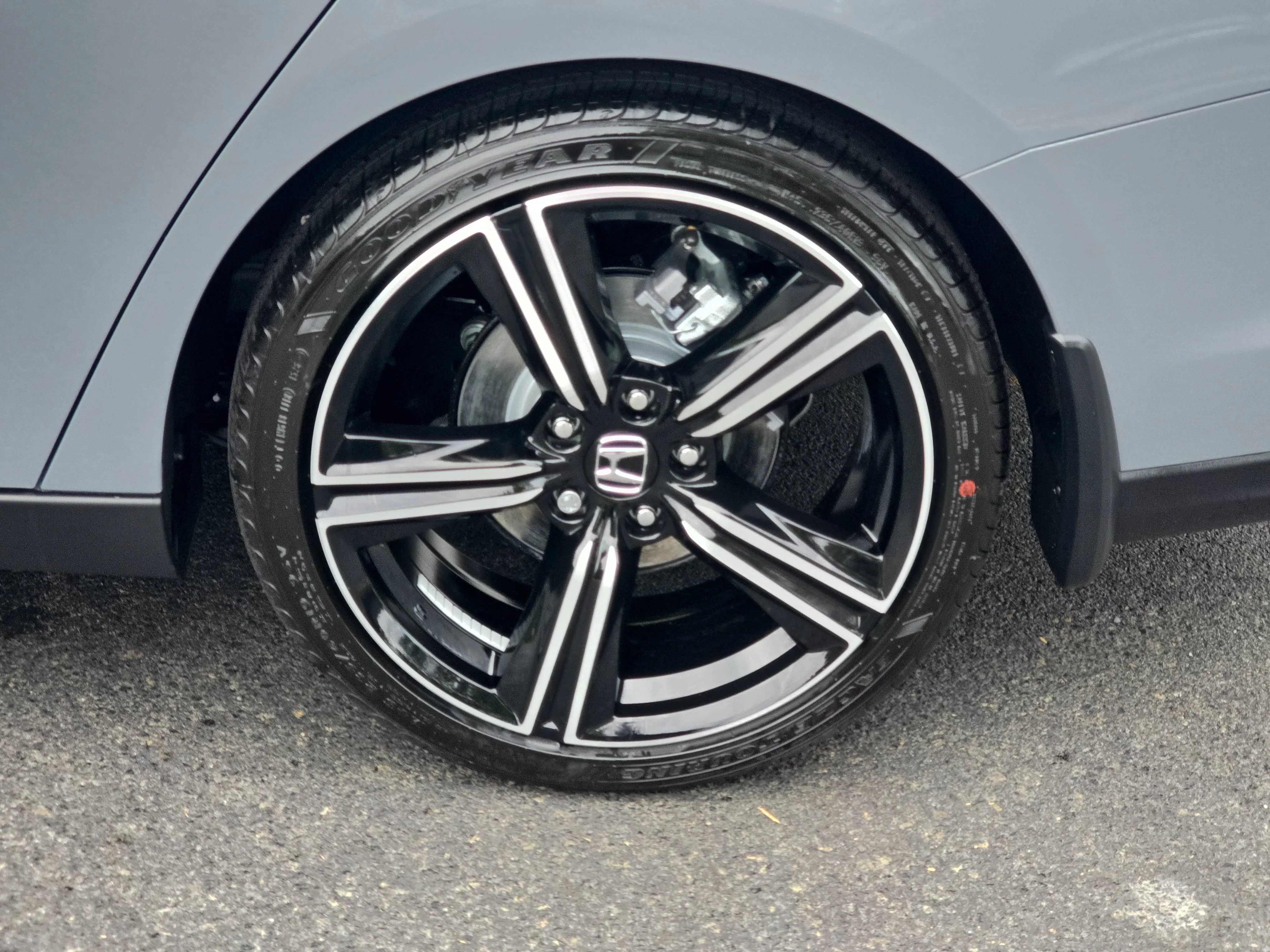 New 2026 Urban Gray Pearl Honda Sport image 31