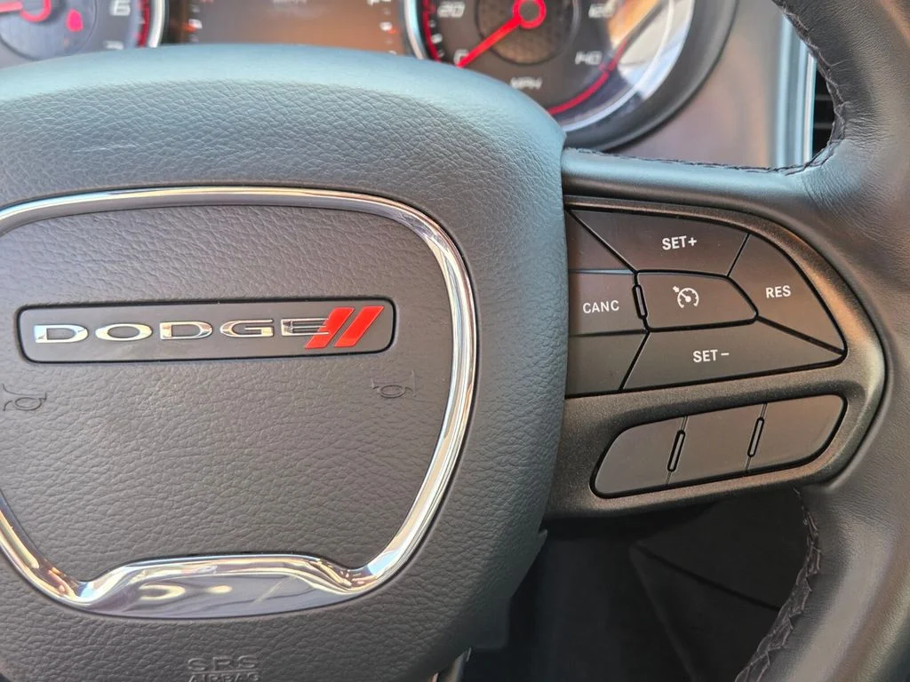 Used 2023 Purple Dodge SXT image 26