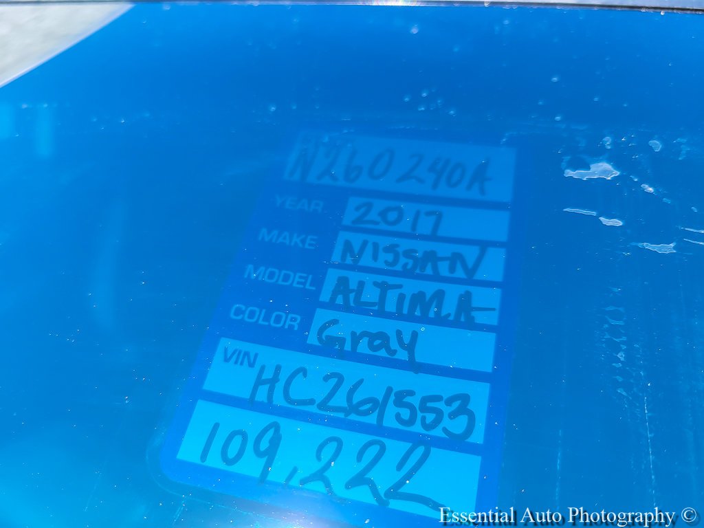Used 2017 Storm Blue Nissan 2.5 S image 23