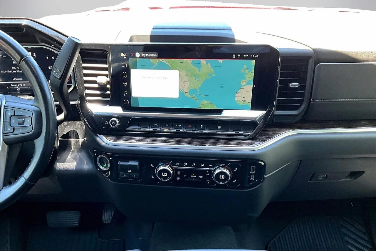 Used 2022 Red GMC Elevation image 12
