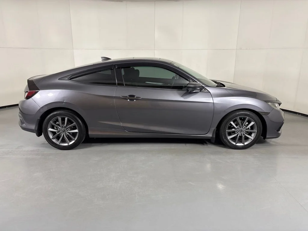 Used 2019  Honda EX image 9