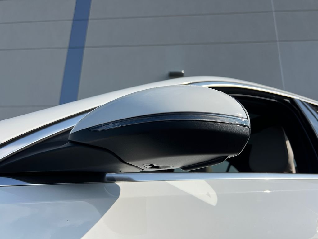 New 2026 Polar White Mercedes-Benz C 300 image 32