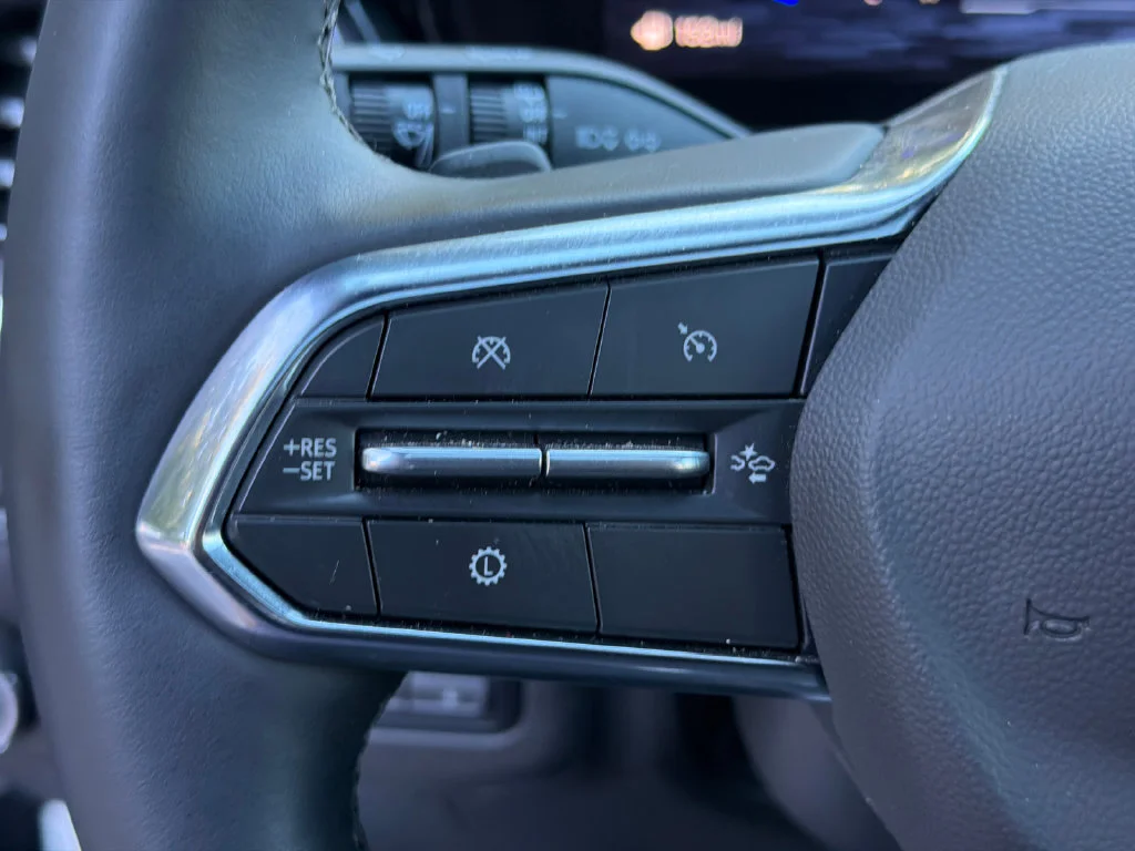 Used 2025 Beige Chevrolet Premier image 25
