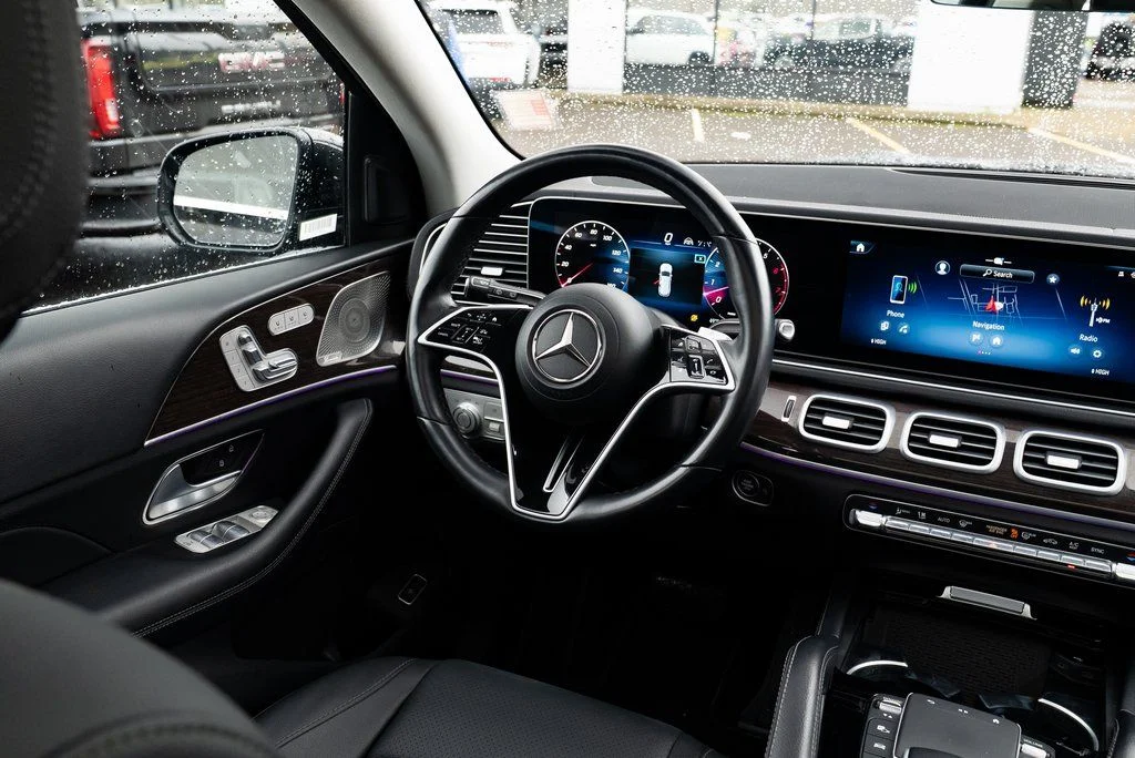 Used 2024 Black Mercedes-Benz GLS 450 image 10