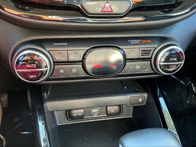 Used 2022 Black Kia Turbo image 17