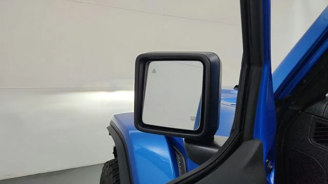 New 2026 Hydro Blue Pearl-Coat Exterior Paint Jeep Rubicon X image 21