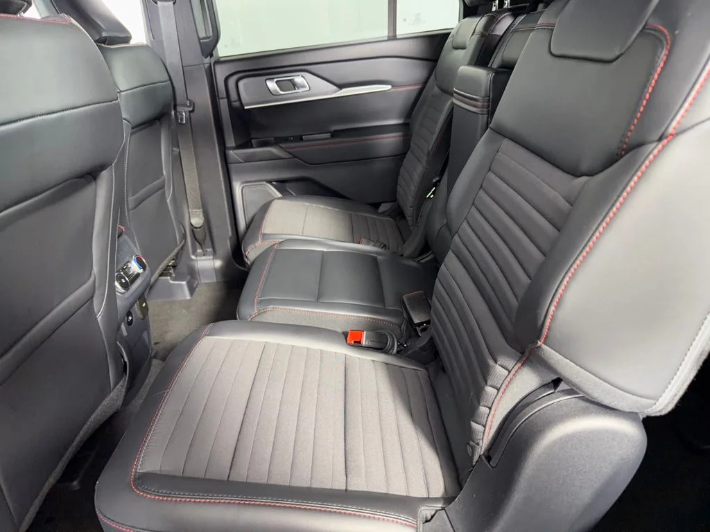 Certified Used 2025 Gray Ford ST-Line image 29