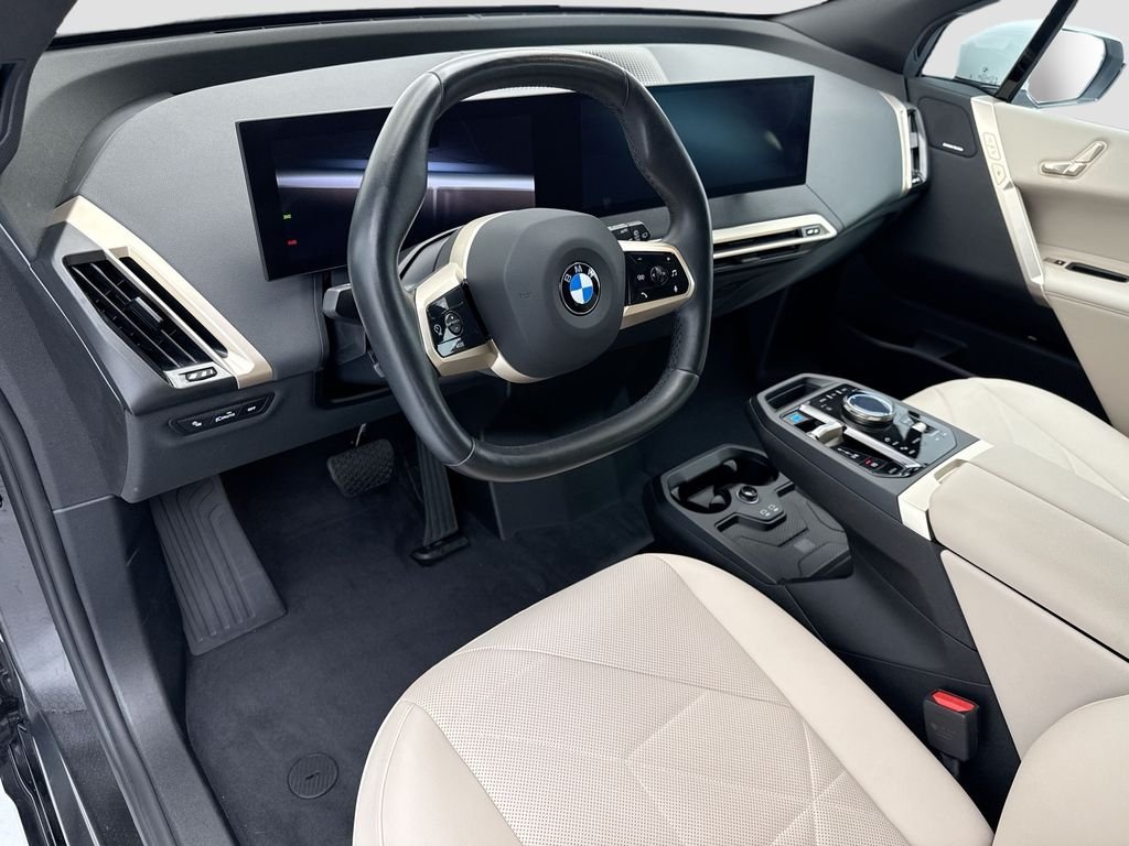 2026 BMW iX 60 - Photo 9