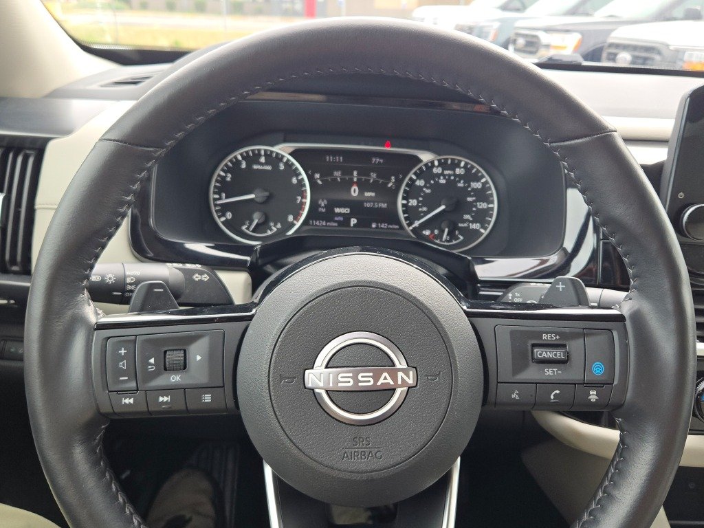 Certified Used 2025 White Nissan SL image 30