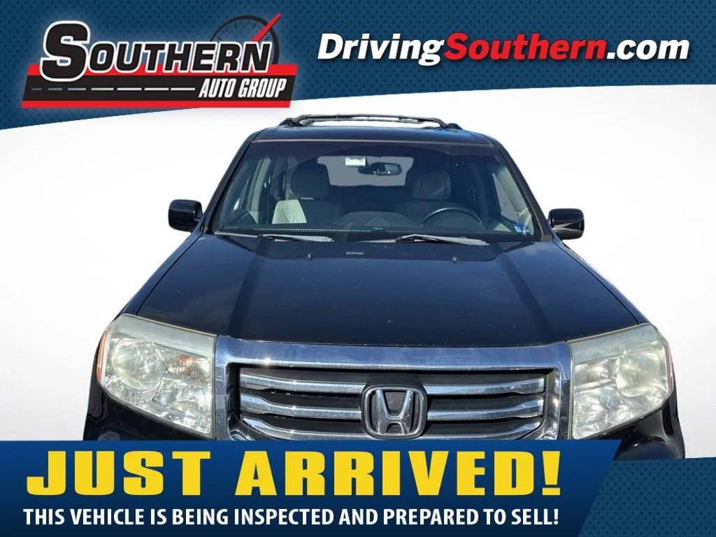 Used 2012 Black Honda Touring image 1
