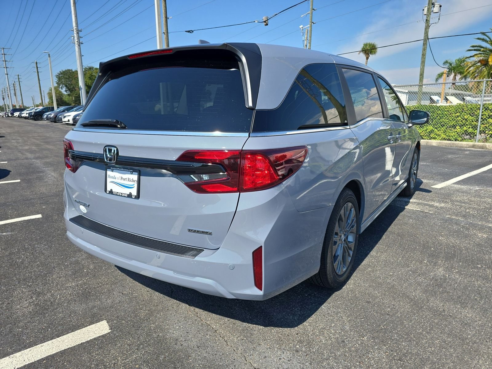 New 2026 Sonic Gray Pearl Honda Touring image 4