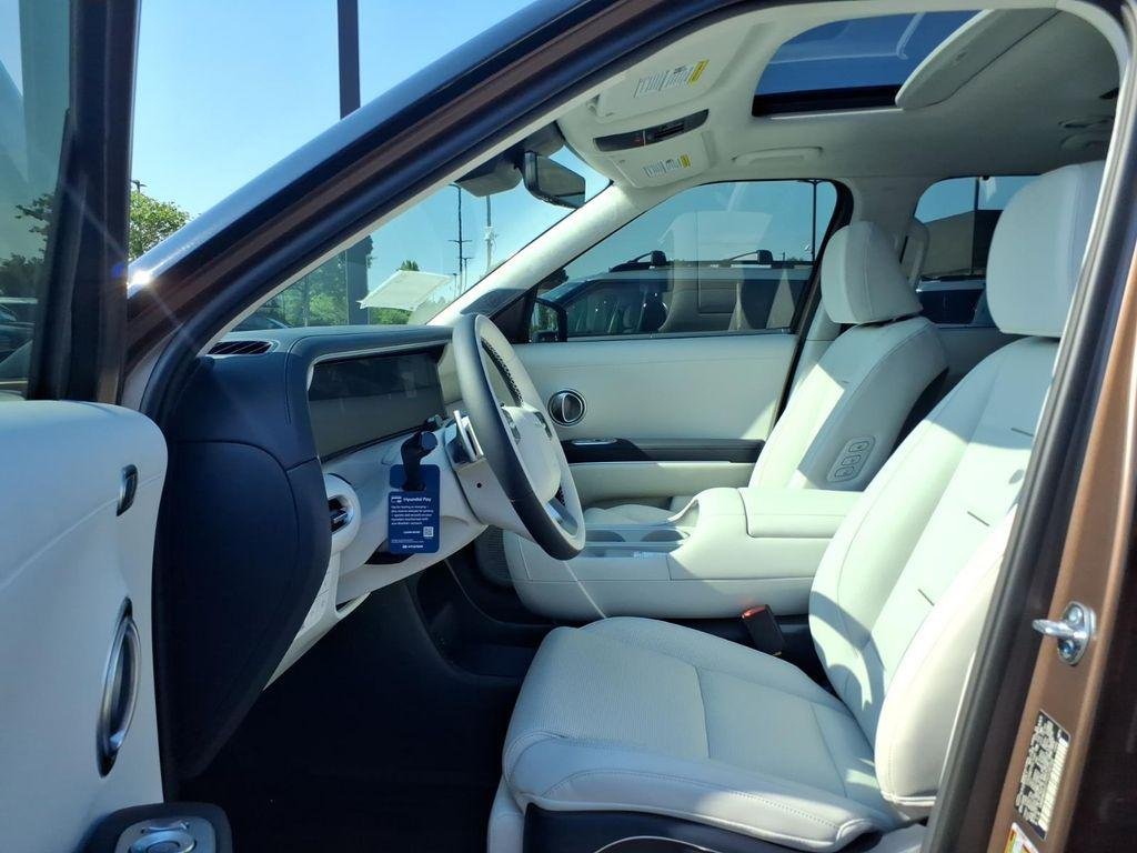 New 2026 Brown Hyundai Calligraphy FWD image 15