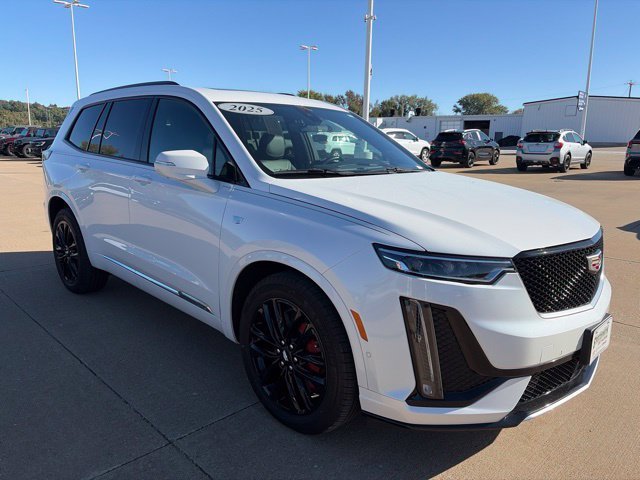2025 Cadillac XT6